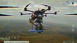 Российские военные ведут охоту на тяжелые коптеры "Баба-Яга" в Запорожской области.