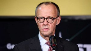 BZ: Мерц оказался в изоляции из-за позиции по российским активам