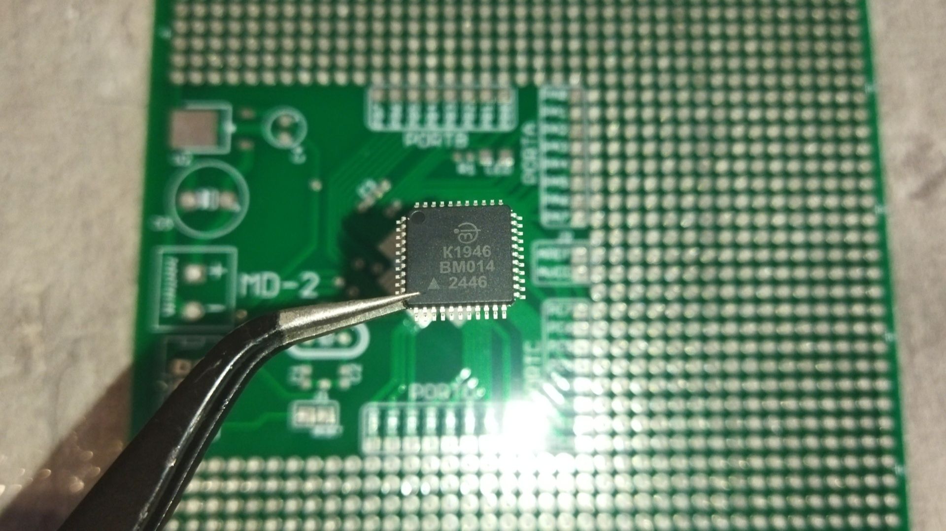 МК К1946ВМ014 от НИИЭТ  прошивка на ассемблере  краткий обзор  пайка