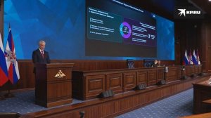 Путин о чём-то пошептался с Герасимовым во время выступления Белоусова на коллегии Минобороны