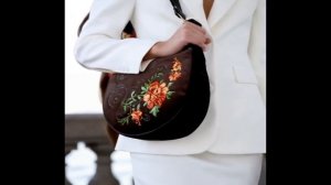 6602.mp4 Бархатная сумка "Кливия" с вышивкой.