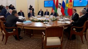 Путин: ЕАЭС утвердился как самодостаточный центр многополярного мира.