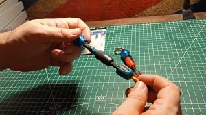 Брелок-битодержатель VESSEL QB-10B для переноски бит