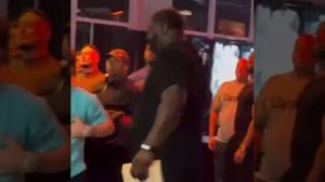 👊Кадры начала потасовки Андрея Орловского с пранкерами.