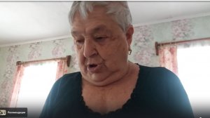 ТЕАТР ОДНОГО АКТЁРА . ОЛЕСЯ СОБРАЛАСЬ НА РАБОТУ .