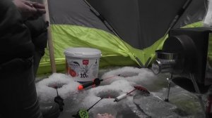 Рыбалка со льда. Луда. Ночь в палатке. Ловлю морских "налимчиков)))"