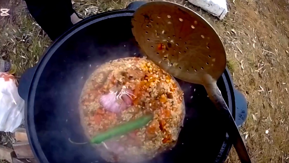 Сезон жидкой воды 2025 ВСЕ. Готовим плов.