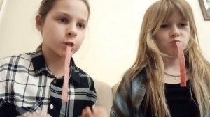 челлендж кто съест мармеладку😅😍🥳