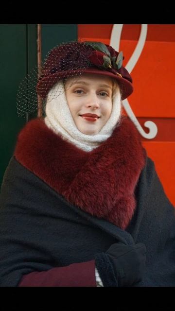 Фотосалон «Усадьбы Москвы» на Манежной площади. смотреть онлайн