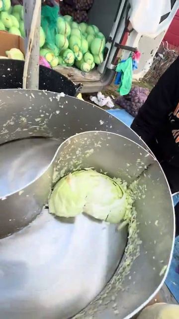 Нарезка капусты для продажи