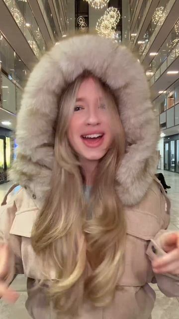 как вам моя куртка? #суперсофи #supersofi смотреть онлайн