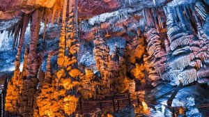 Сталактитовая пещера Сорек в Израиле