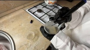 Сравнительный анализ микробного загрязнения поверхностей на примере экрана смартфона и дверной ручки