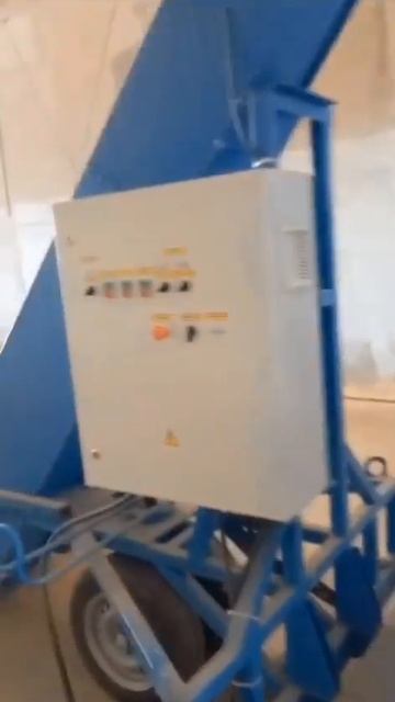 Внимание новинка! Зерно очиститель Зск 70 с отгрузочным транспортером смотреть онлайн