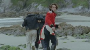 Рисуют мальчики войну