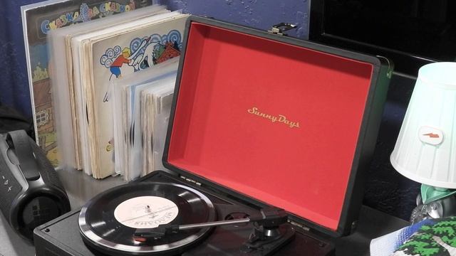 АСМР ASMR Винил дня: «Курочка Ряба» как вы её ещё не слышали.