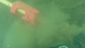 Нашел детский водяной пистолет