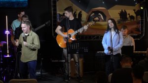 Христа достаточно, чтобы не сбиться с пути.