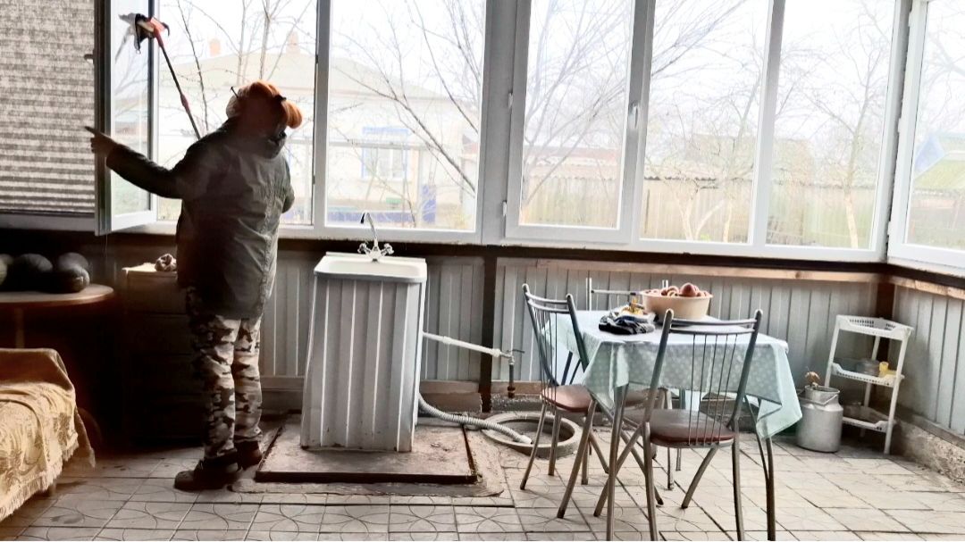 953 Украшают дом к Новому году. Смотивировали. смотреть онлайн