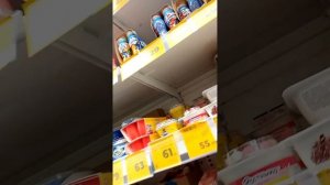 первая часть три дня за 500 руб покупают продукты