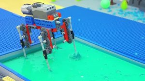 Автомобиль LEGO TECHNIC сталкивается с невероятным испытанием в виде липкой слизи