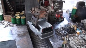 Был автомобиль ... стал брикет