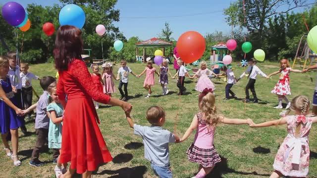 Выпускной в детском саду 2018 Бутурлиновский район село Клёповка. Видеосъёмка Тел: 89166604622