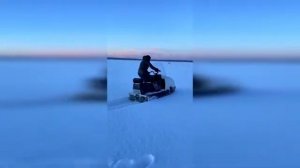 Рыбалка на лесных озерах зимой.