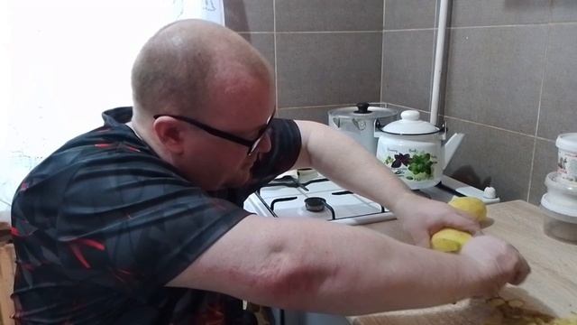 Как я произвожу чистку картофеля