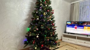 Наряжаем елку вместе с вами//🌲🎄