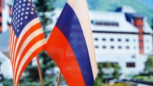 МИД: пока РФ и США продолжают переговоры по Украине, Европа одержима войной