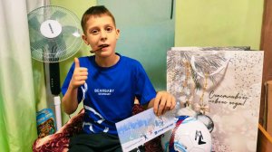 Благотворительный матч закончился - начинается распаковка подарков с матча „Продмаркет“