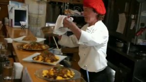 РИС с Яйцом ПО-КИТАЙСКИ Уличная Еда в ЯПОНИИ