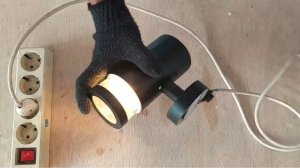 Изготовление бра из банки и пластика