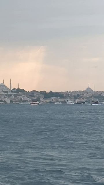 Девичья башня, Пролив Босфор, Стамбул, Турция (Maiden Tower, Istanbul, Turkey)