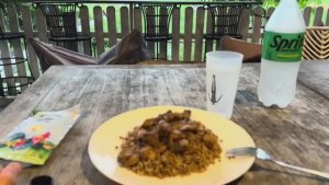 Беженец🇮🇩Бали. КРАСНЫЕ ШАРЫ ЗА КОПЕЙКИ. БОЖЕСТВЕННА