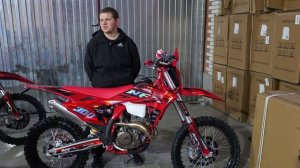 Поздравляем Александра с мотоциклом YB300 т:89612934363 с 10.00 до 20.00