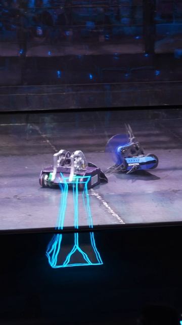 Идеальное место для зрелищных сражений на арене. Битва Роботов!💥 смотреть онлайн