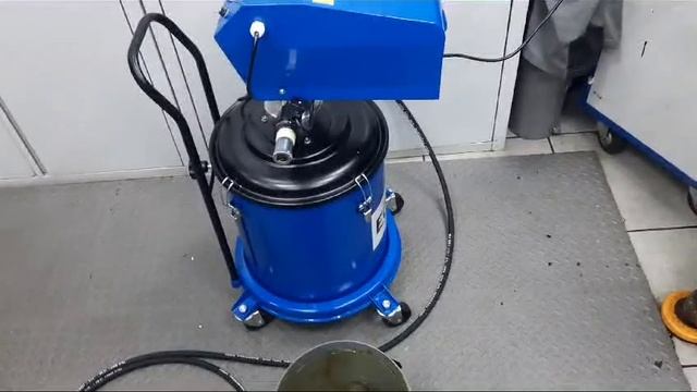 ES-60700 Нагнетатель смазки электрический смотреть онлайн