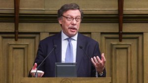 Михаил Барщевский освобожден от поста полпреда кабмина в КС и ВС РФ