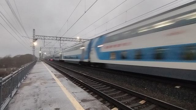 Проход "Авроры". Станция Вышний Волочек.