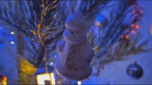 Наряжаем елку. Показываю советские игрушки.