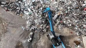 Огромный склад металлолома | Автомобили, утилизируемые на металлолом | Алюминий | медь | Латунь |