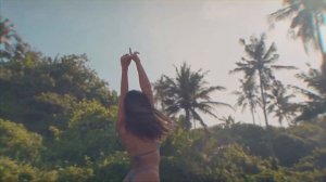 1000010492.mp4.   " я девчонка из Монако , звезда...