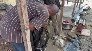 Африканский жестянщик. Ремонт кузовных деталей автомобиля