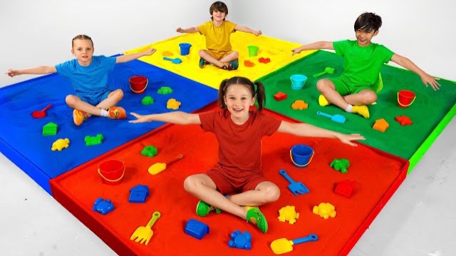 ПРИКЛЮЧЕНИЕ в цветном песке смотреть онлайн