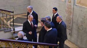 Путин выступил в роли экскурсовода для лидеров стран СНГ в Эрмитаже