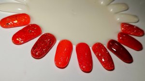 Красный 2026: девять гелей для гламура и роскоши под Новый год