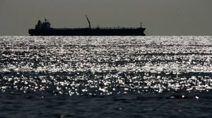 Американские военные захватили танкер с китайской нефтью