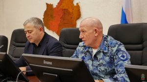 Министр Владимир Нефедов наградил представителей общественного совета за активную работу